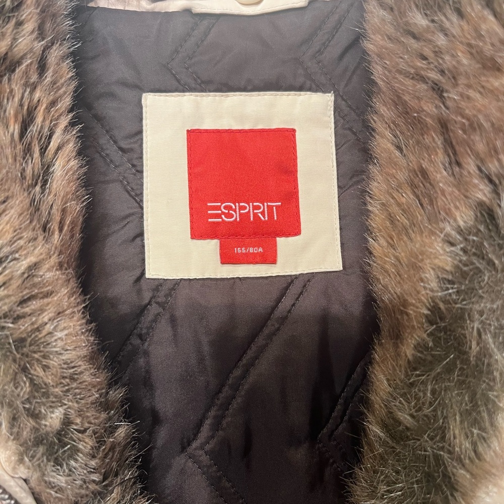 Esprit winter jacket - Picture 8 of 8
